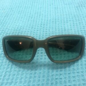 Ray Ban green wrap around frames with gradient lenses comes w case EUC
